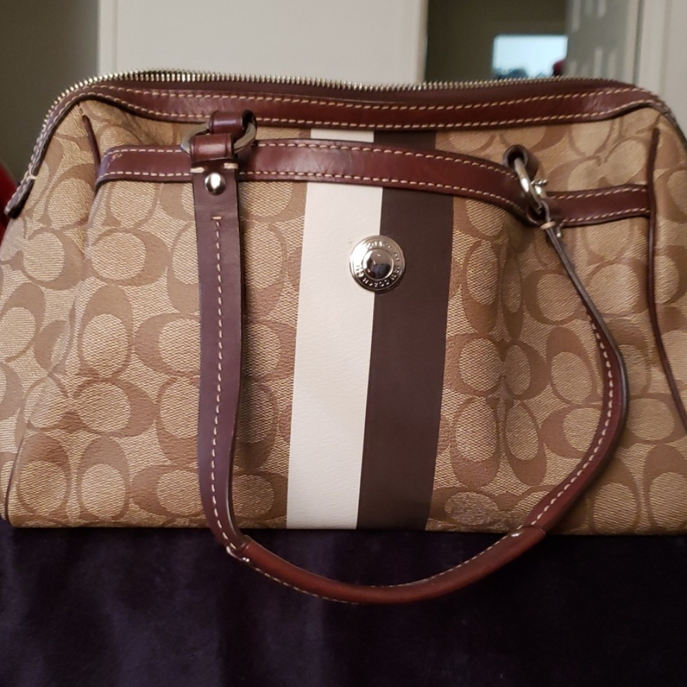 It matches the coach shoes I have listed.